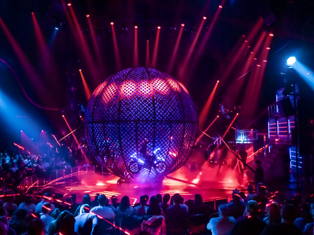 El Circo de los Horrores encierra en Valencia